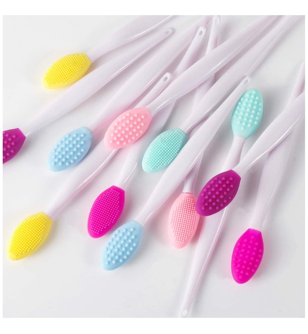 EXFOLIATING LIP BRUSH